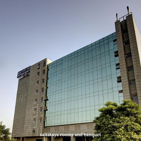 Saltstayz Premier Executive Serviced Apartment - Golf Course Extension Road Gurgaon Exterior photo