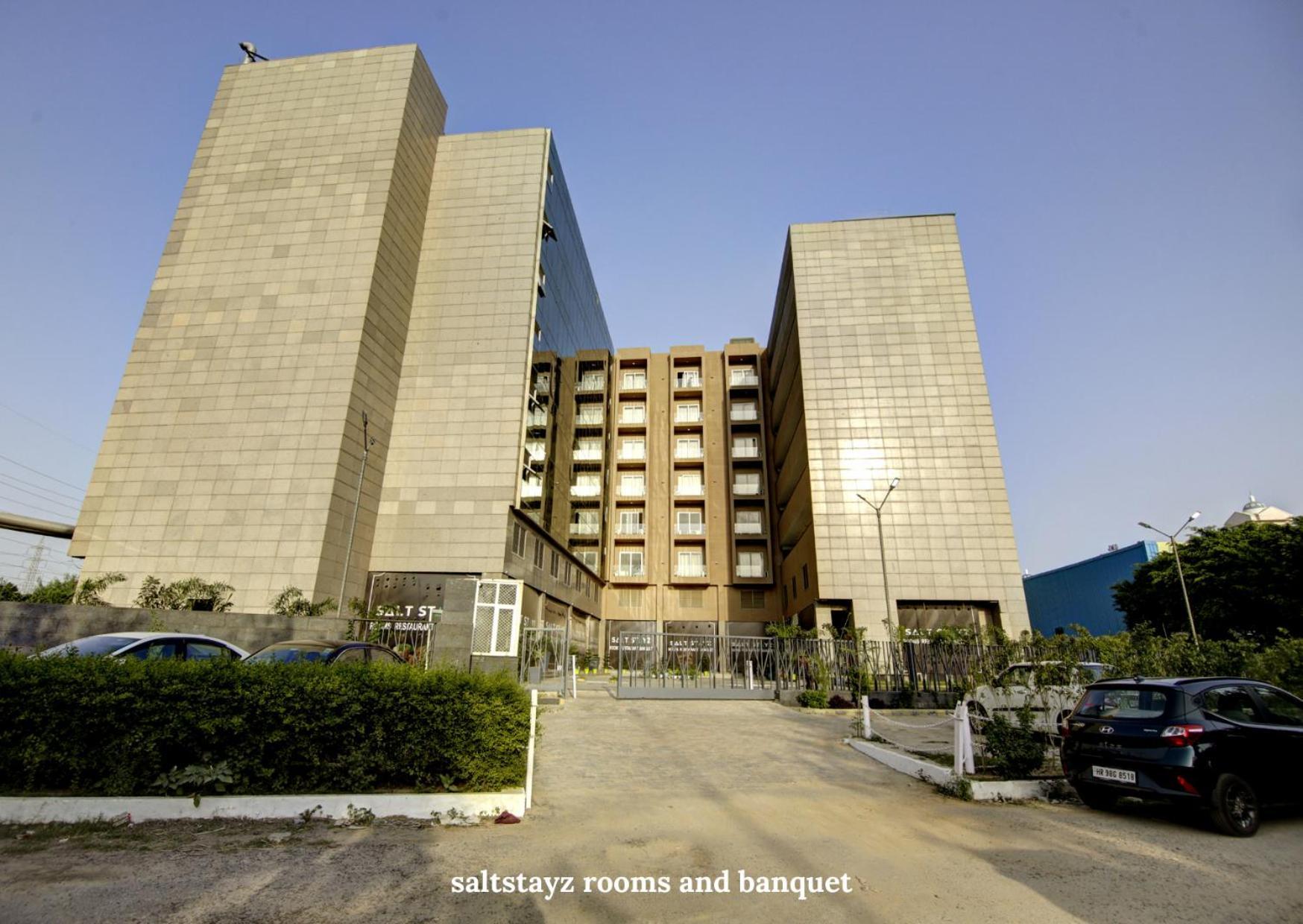 Saltstayz Premier Executive Serviced Apartment - Golf Course Extension Road Gurgaon Exterior photo